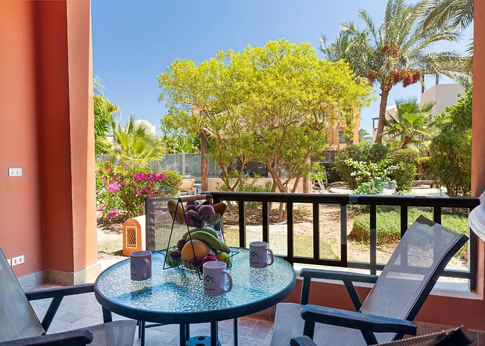Beautiful With Terrace To The Pool *